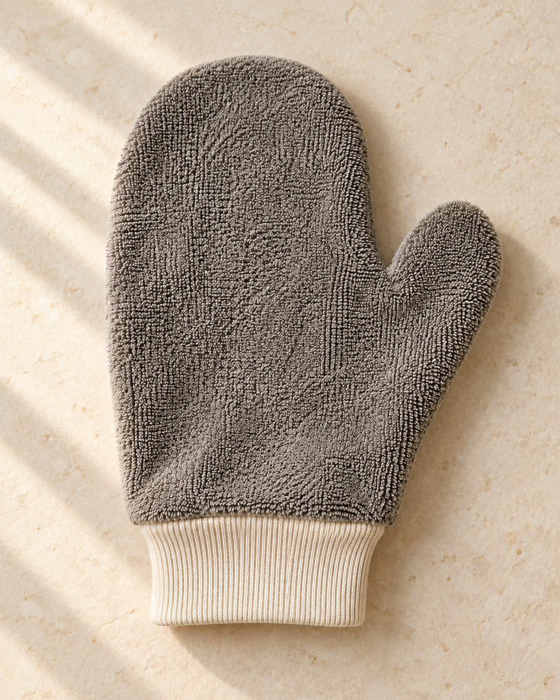 Wisp Dusting Mitt - scene